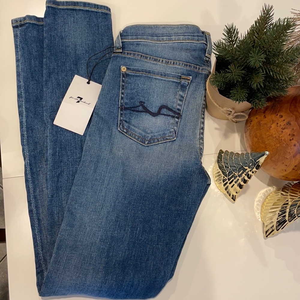 Size 24 NWT Super Skinny 7 for All mankind jeans